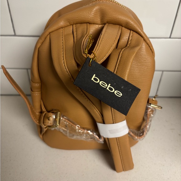 Bebe backpack & Badgley Mischa wallet. - Picture 4 of 11